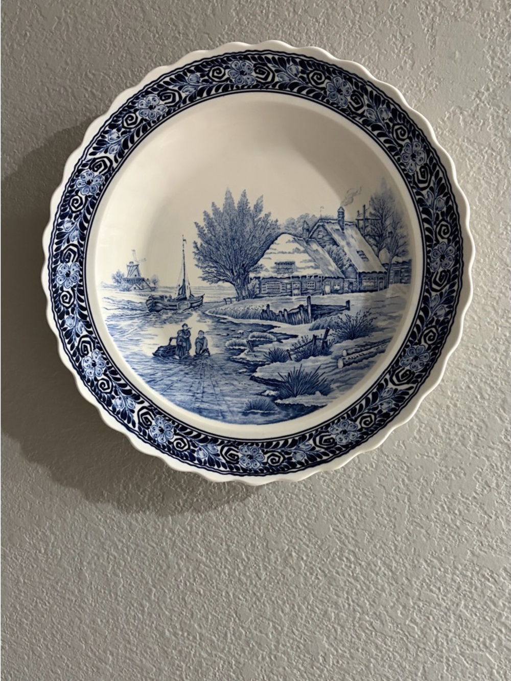 Blue and White Decorative Porcelain Wall Plate